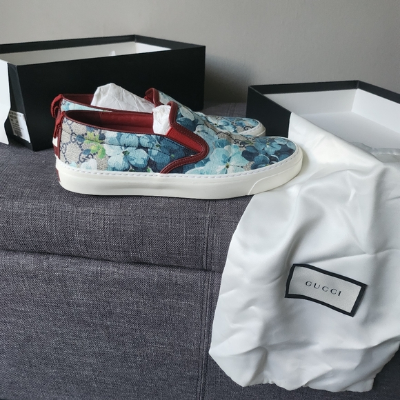 Gucci Bloom Slip On Sneakers - Picture 5 of 8